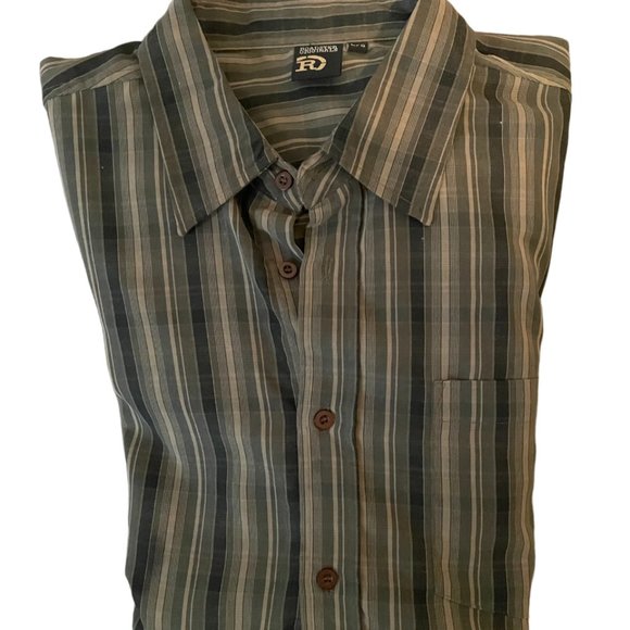 Classic Men's Business Shirt - Perfect for a Professional Look. Order Now! - Picture 2 of 2